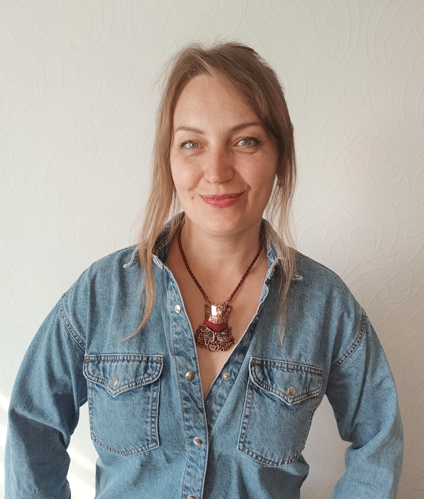 Hatter necklace.