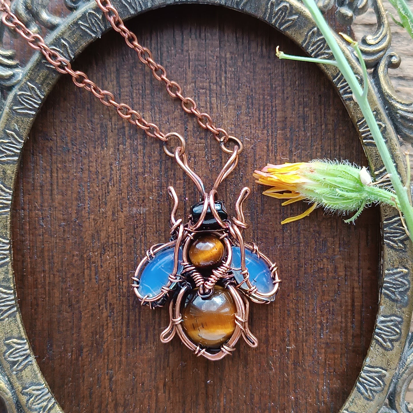 Bumblebee pendant