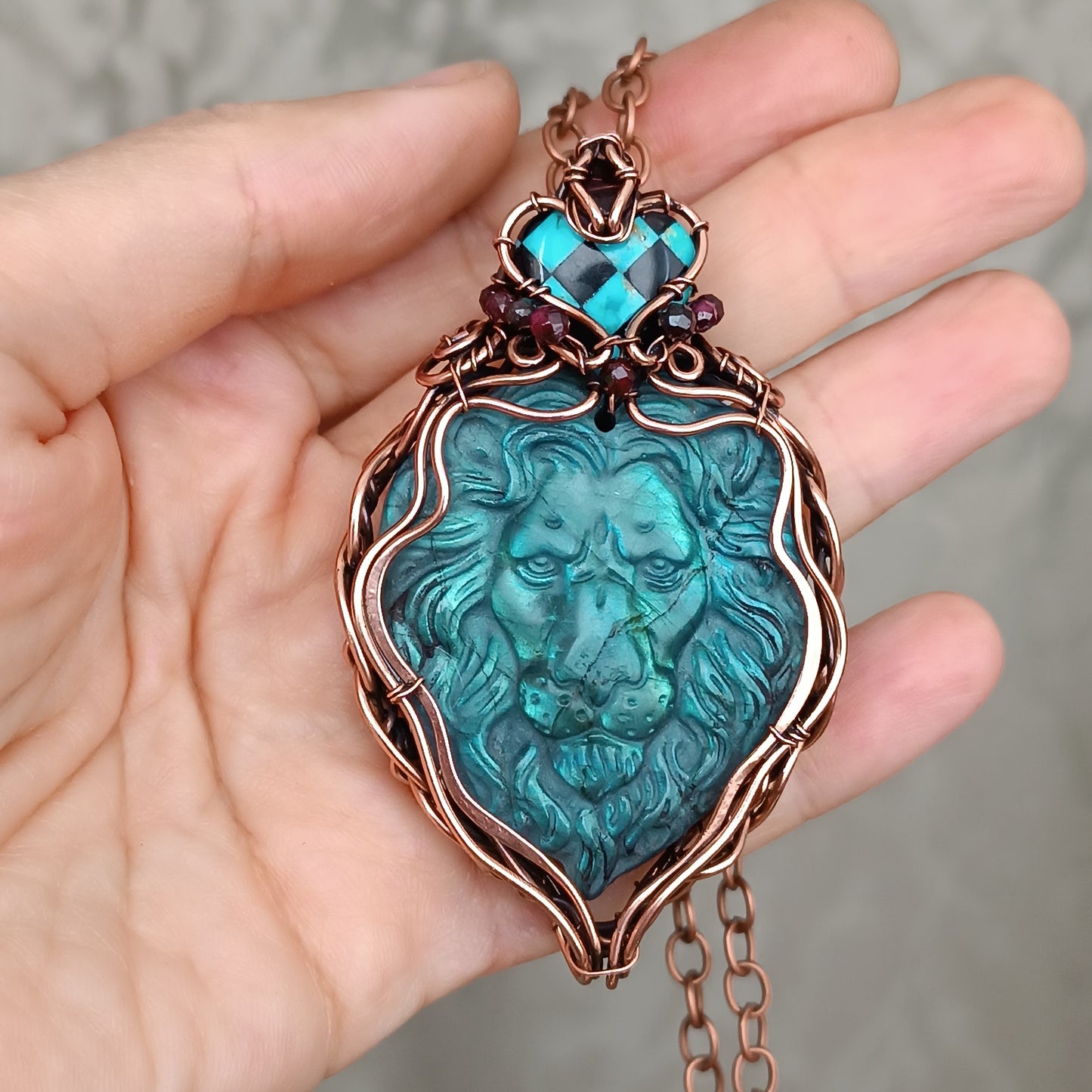 Majestic lion necklace