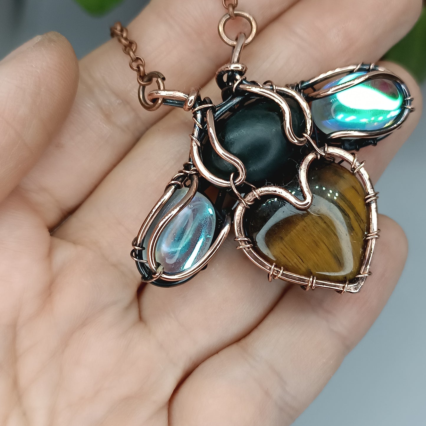 Bumble bee pendant.