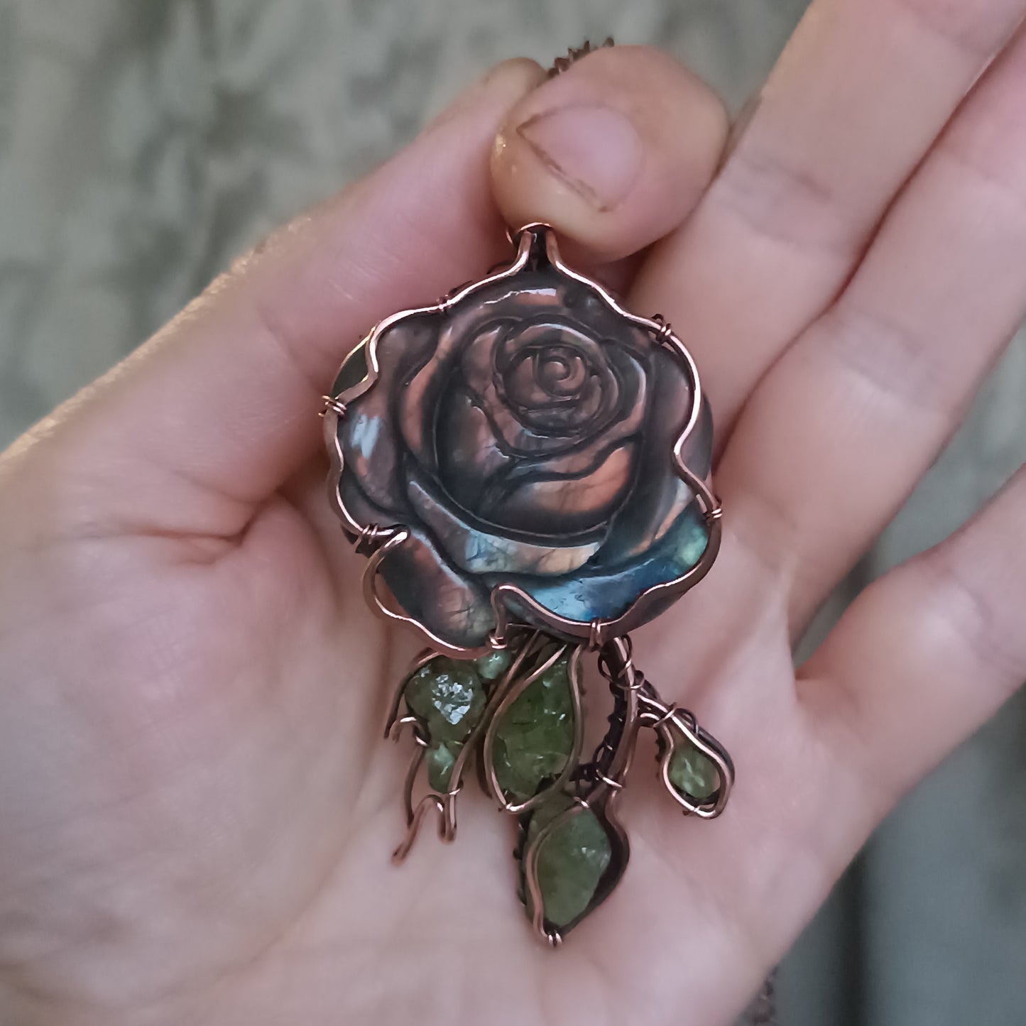 Sunset rose necklace