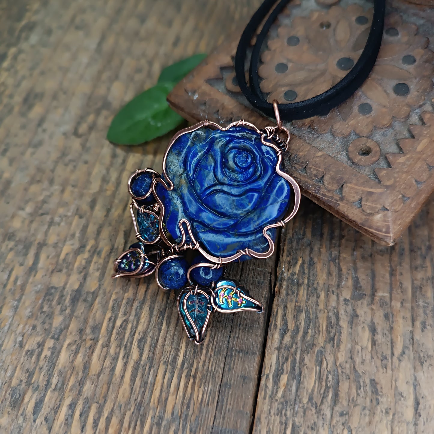 Lapis lazuli rose necklace ππΉ