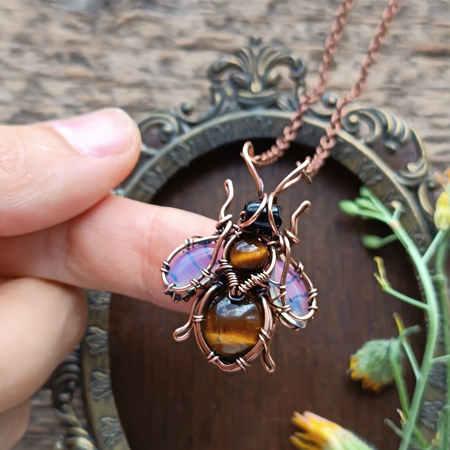 Bumblebee pendant