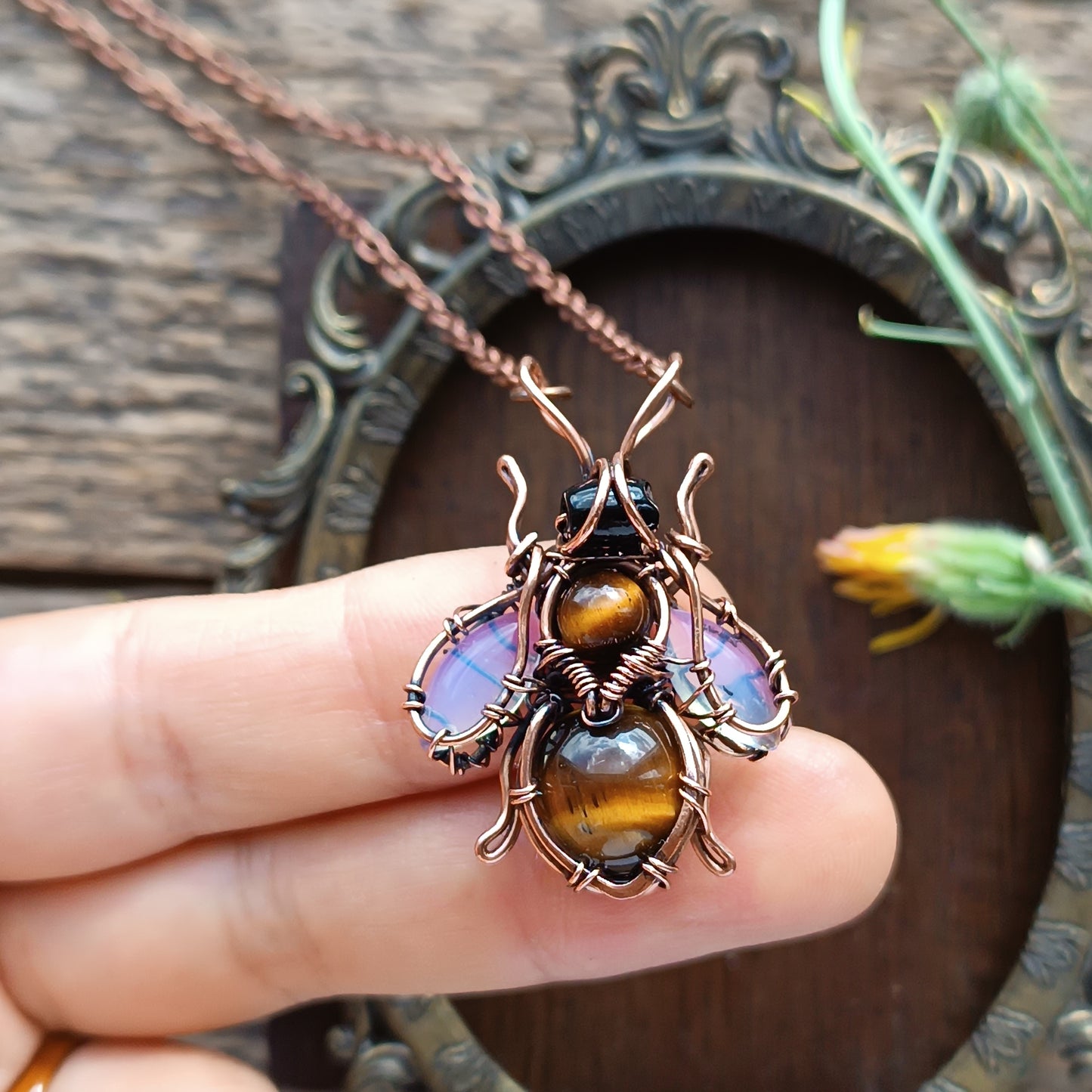 Bumblebee pendant