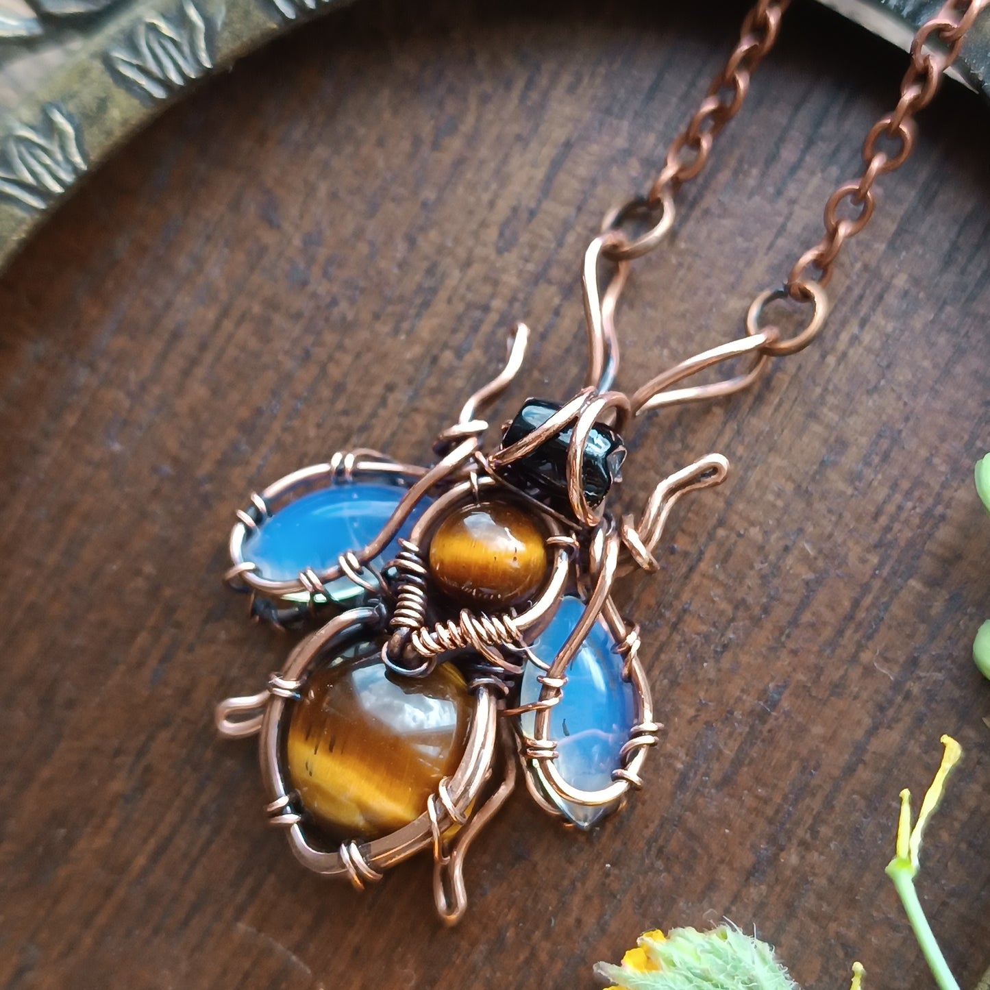 Bumblebee pendant