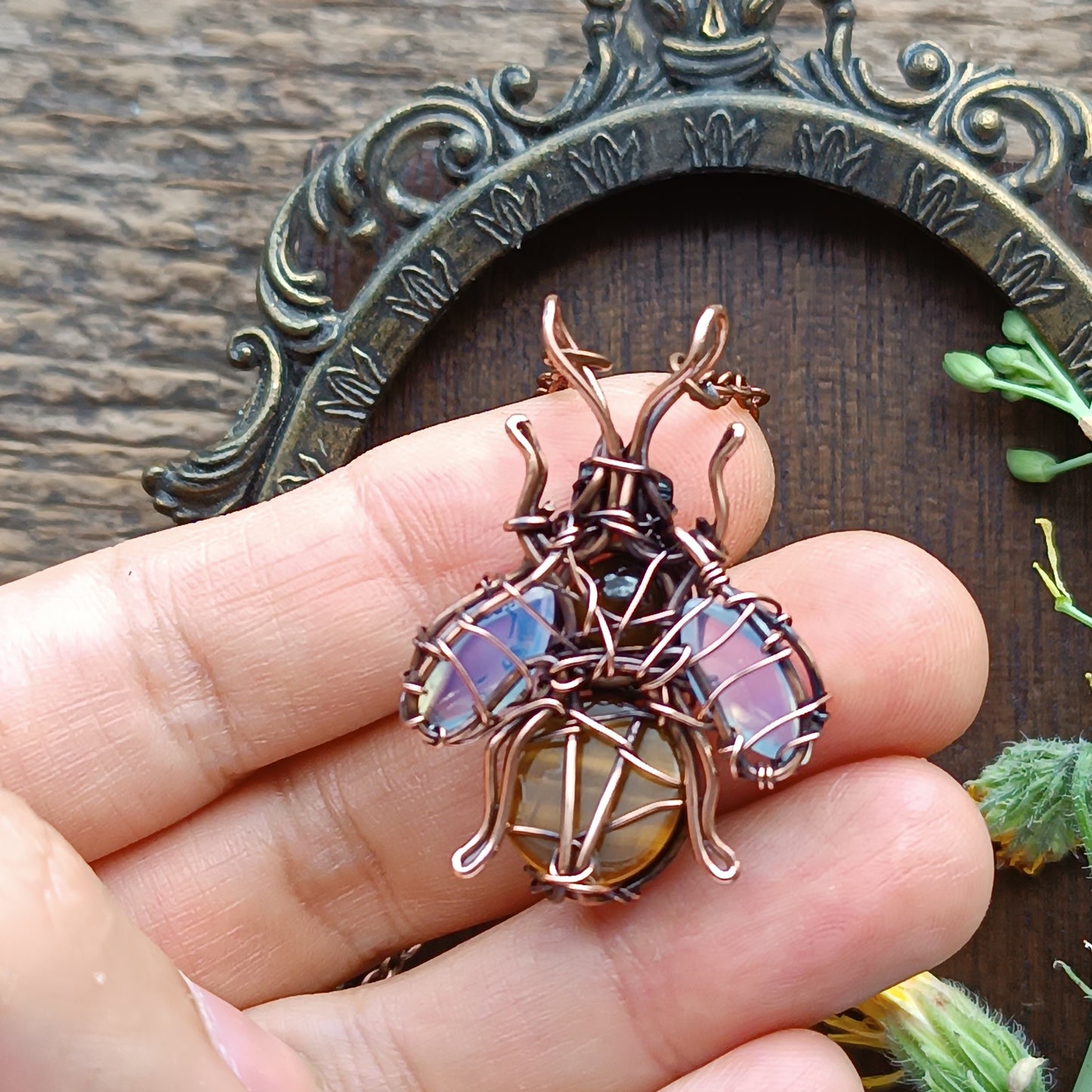 Bumblebee pendant