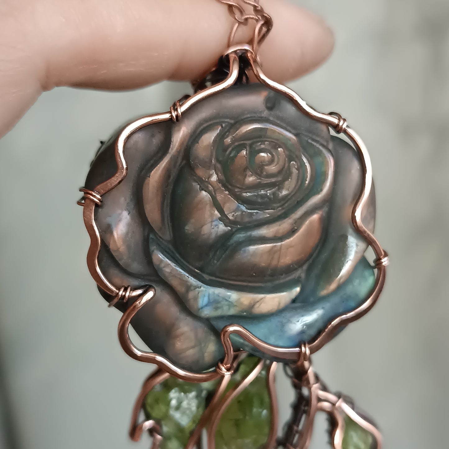 Sunset rose necklace