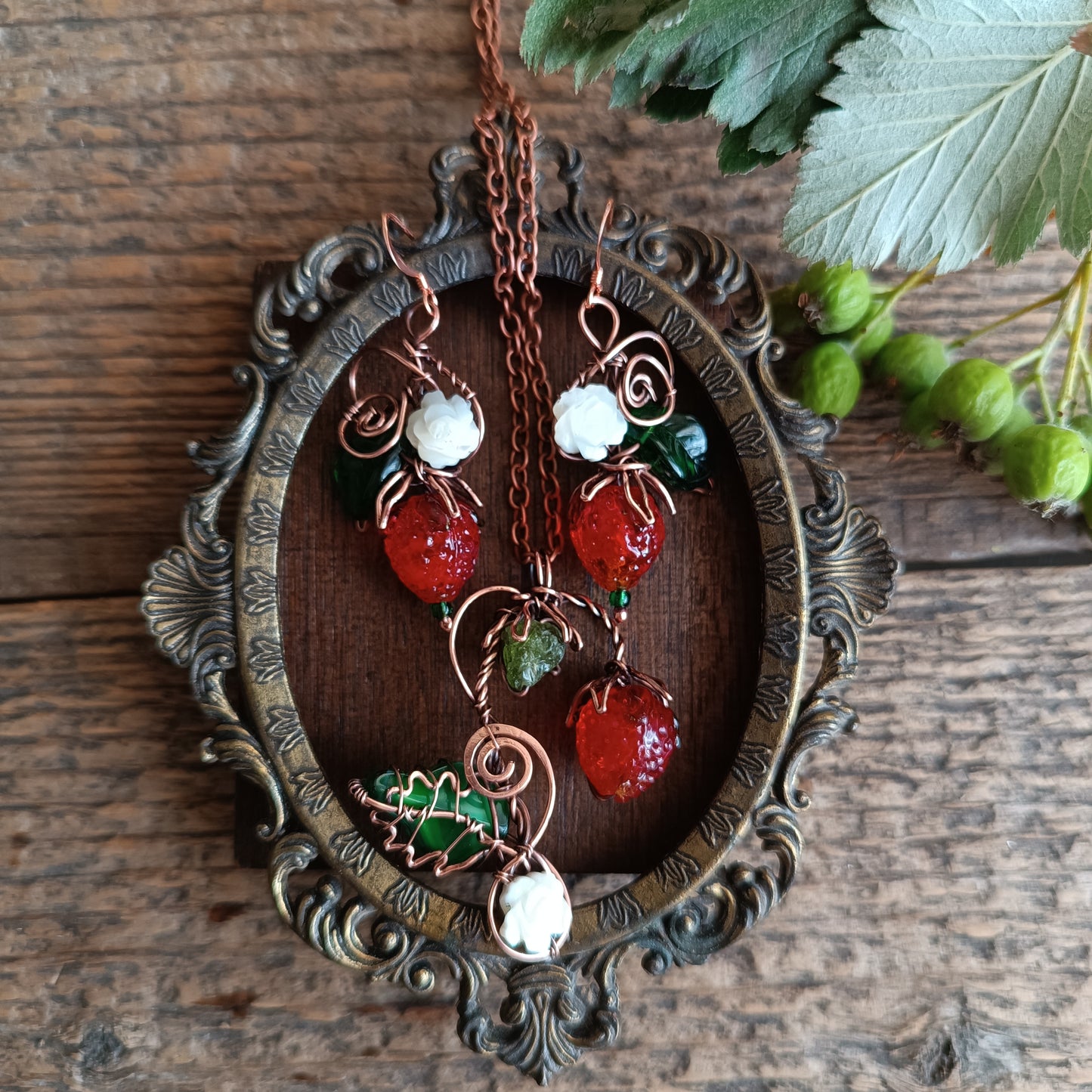 Strawberry SET (earrings+necklace)