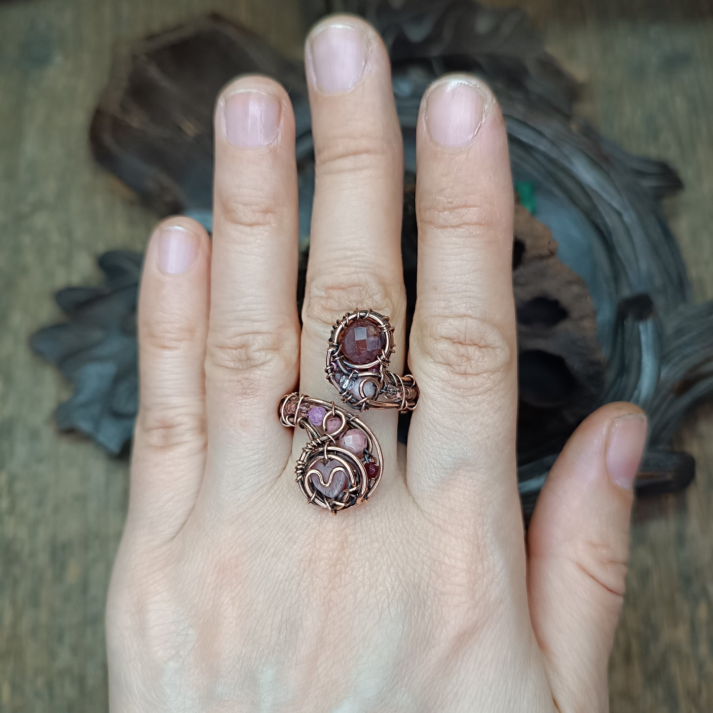 Strawberry quartz ring. Adjustable. Size M-L