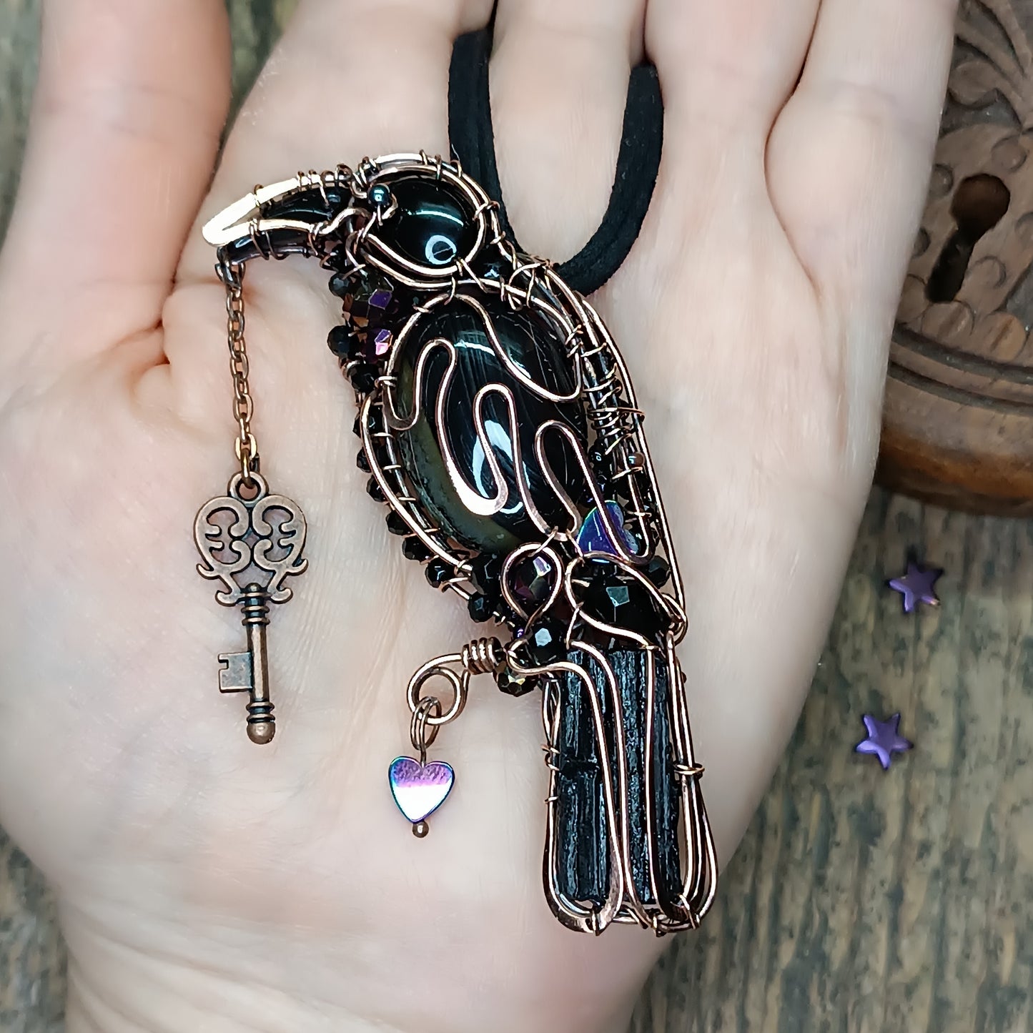 Secret keeper raven with heart💜