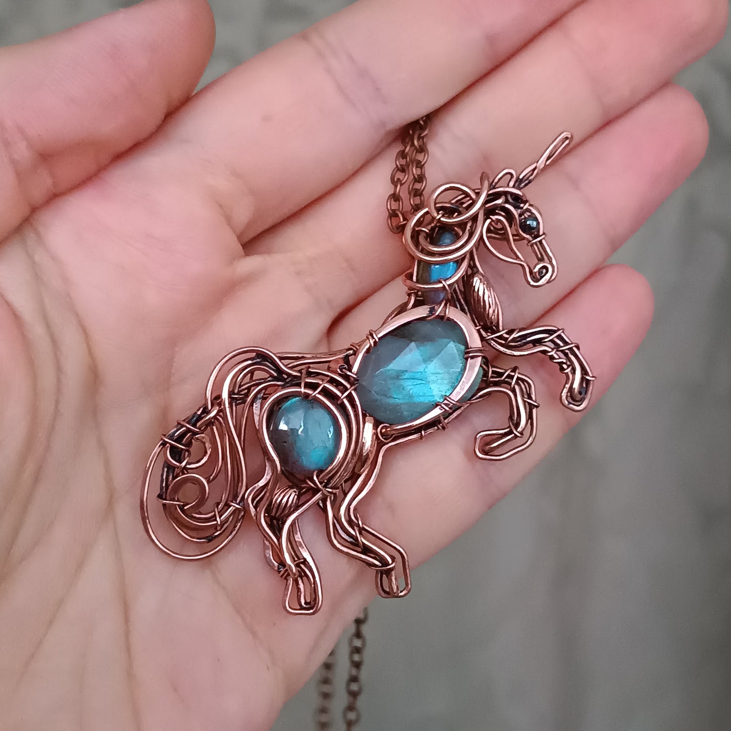 Morning breeze the young Unicorn necklace