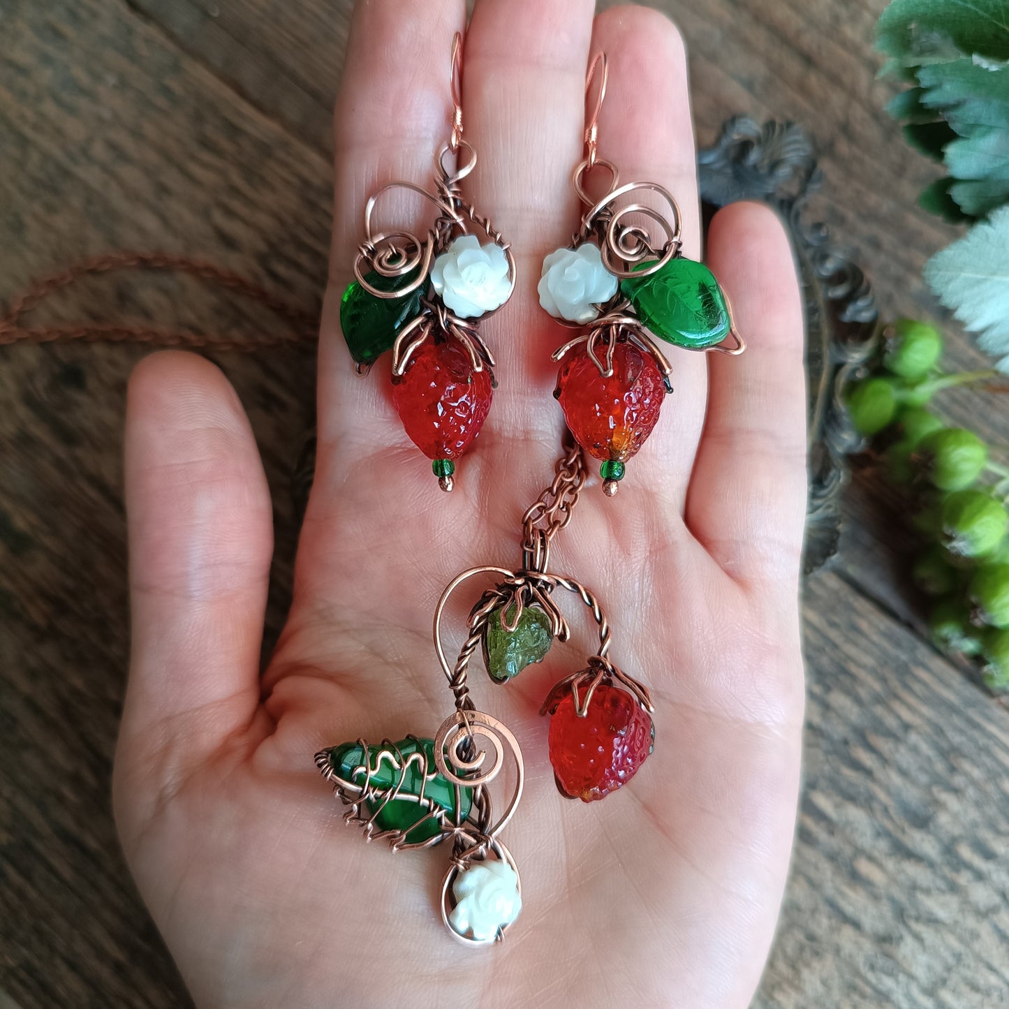 Strawberry SET (earrings+necklace)