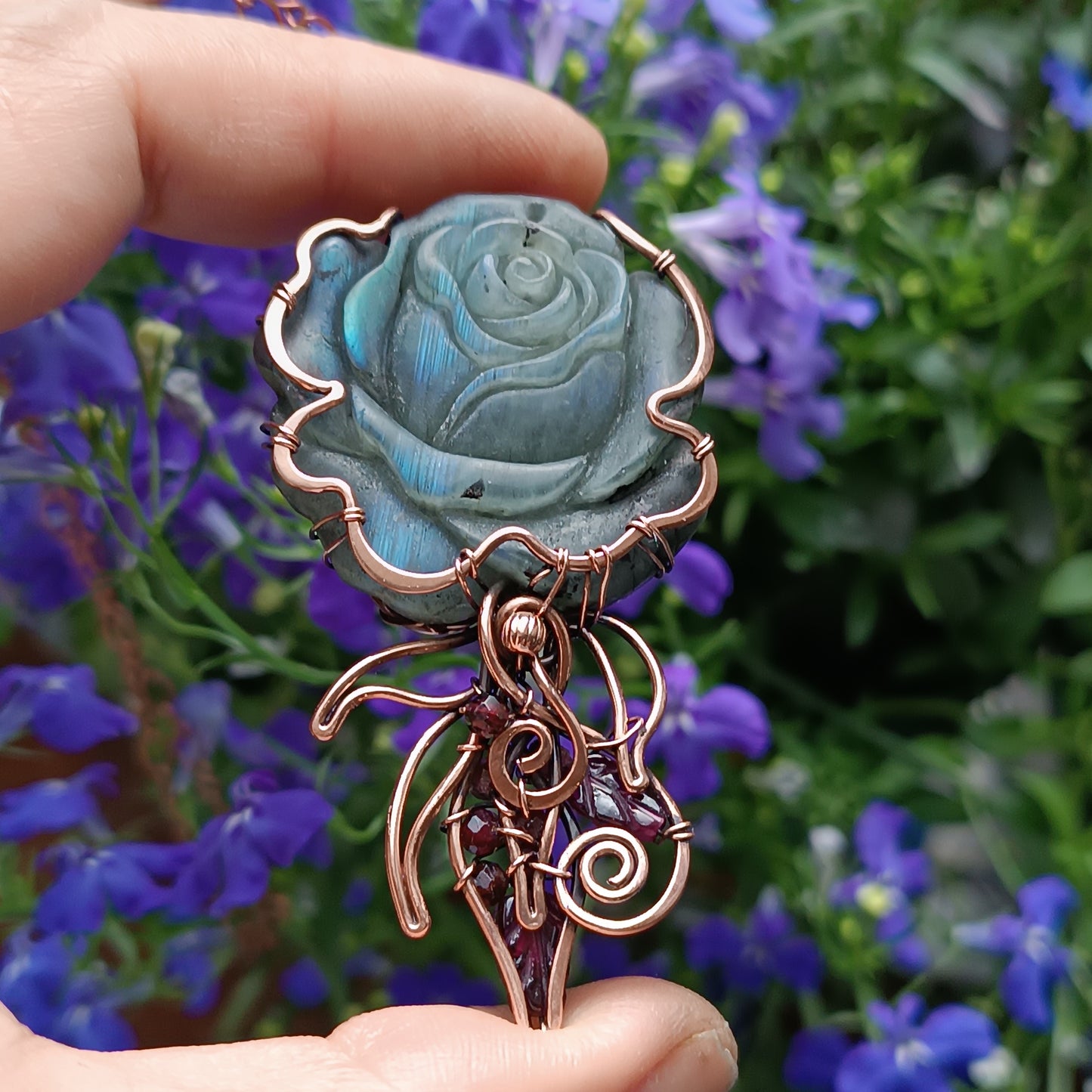 Empress rose pendant