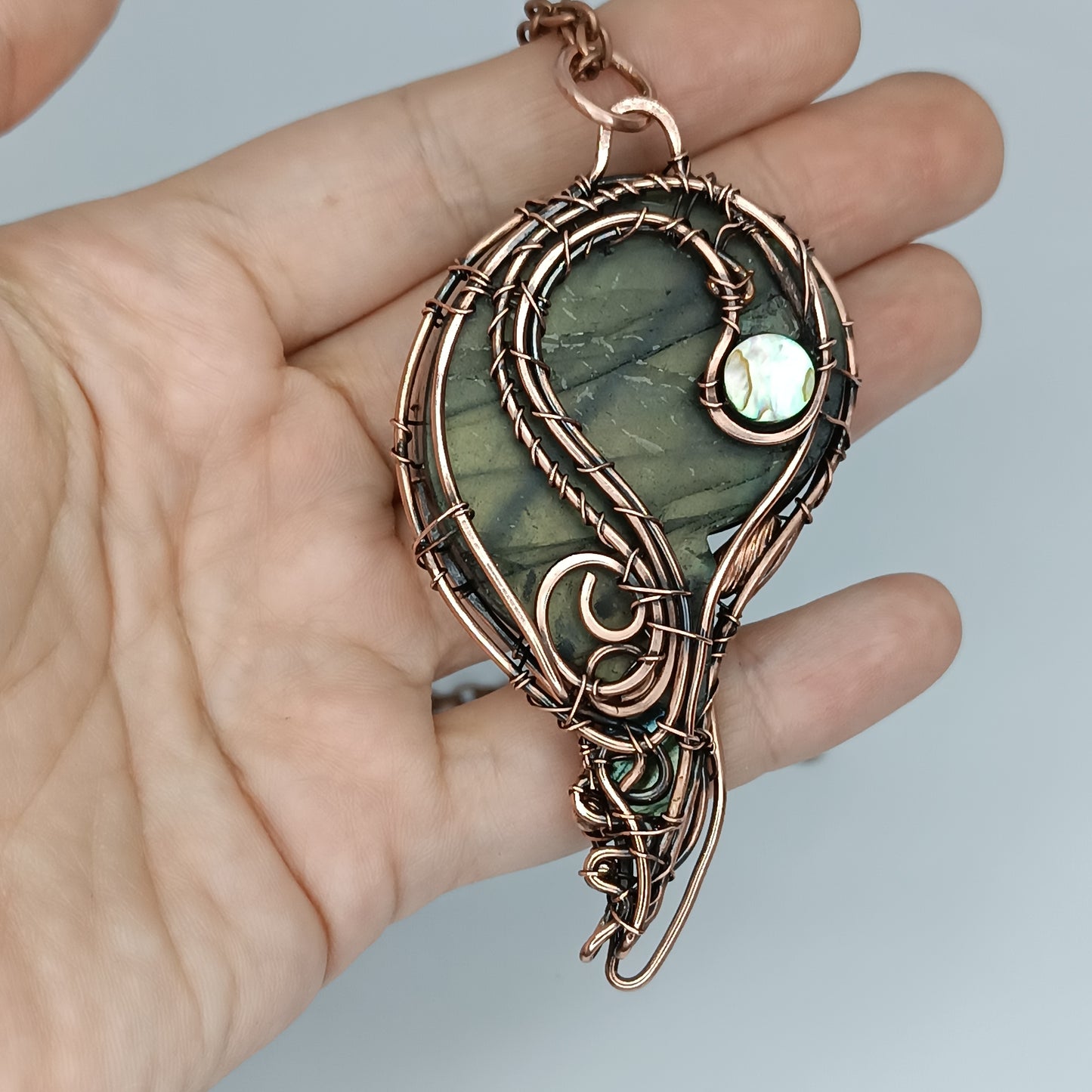 Mermaid shell necklace