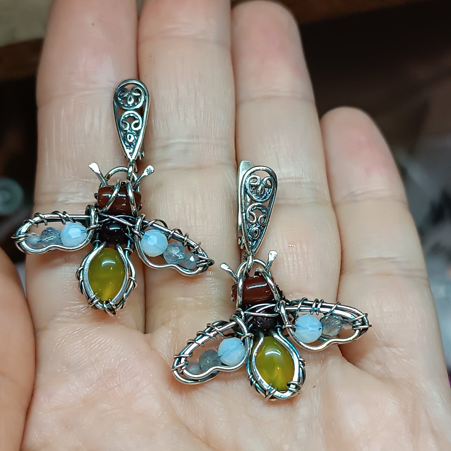 Silver bee earrings