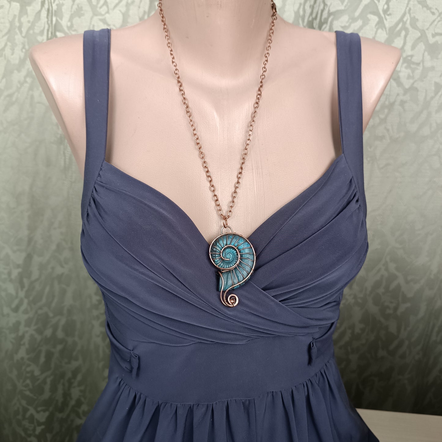 Labradorite shell necklace