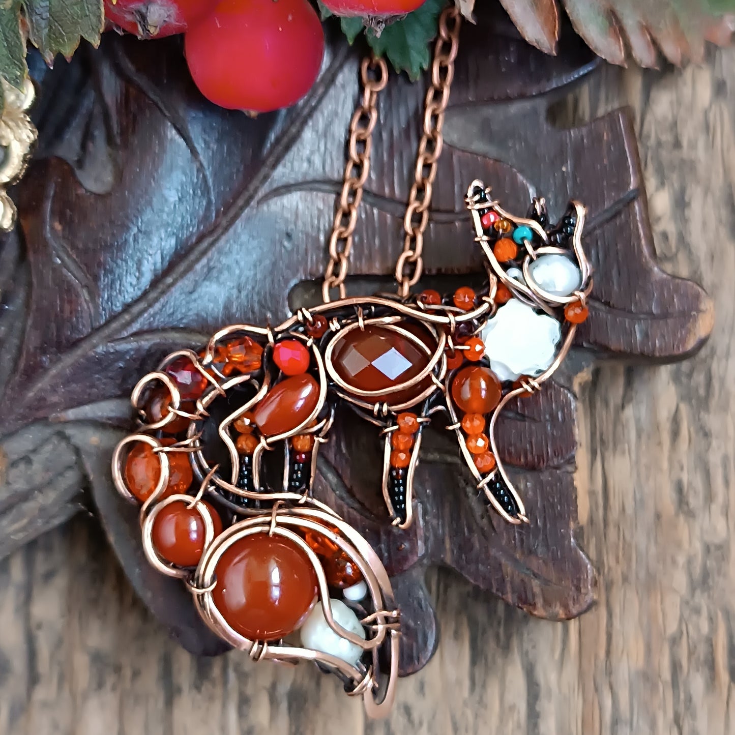 Swoopy tail foxy charm