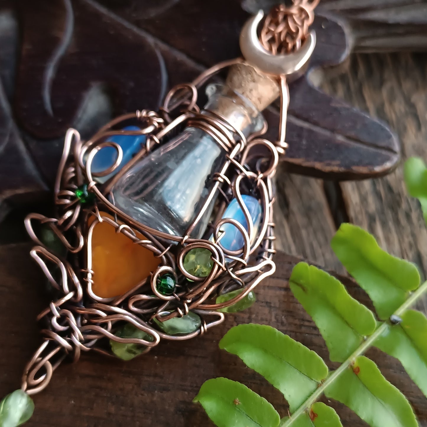 Green lantern. Vial necklace