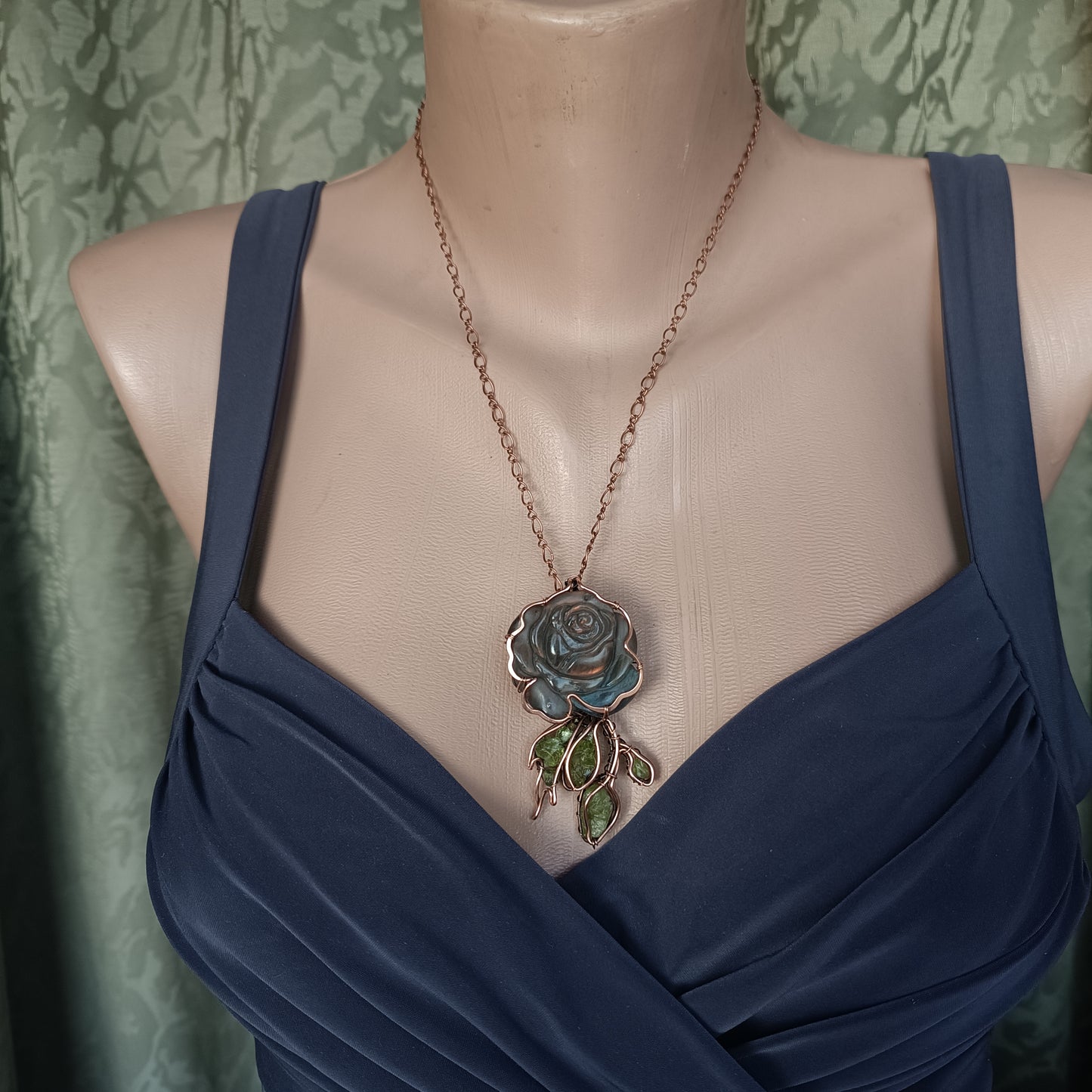 Sunset rose necklace