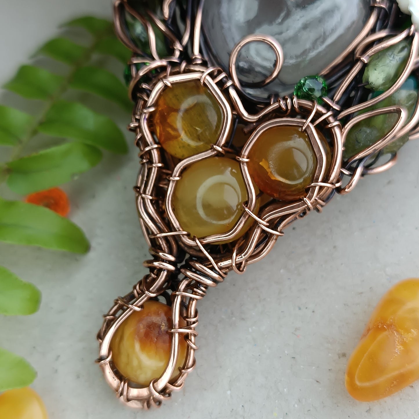 BEEnevolent Summer. Vial necklace