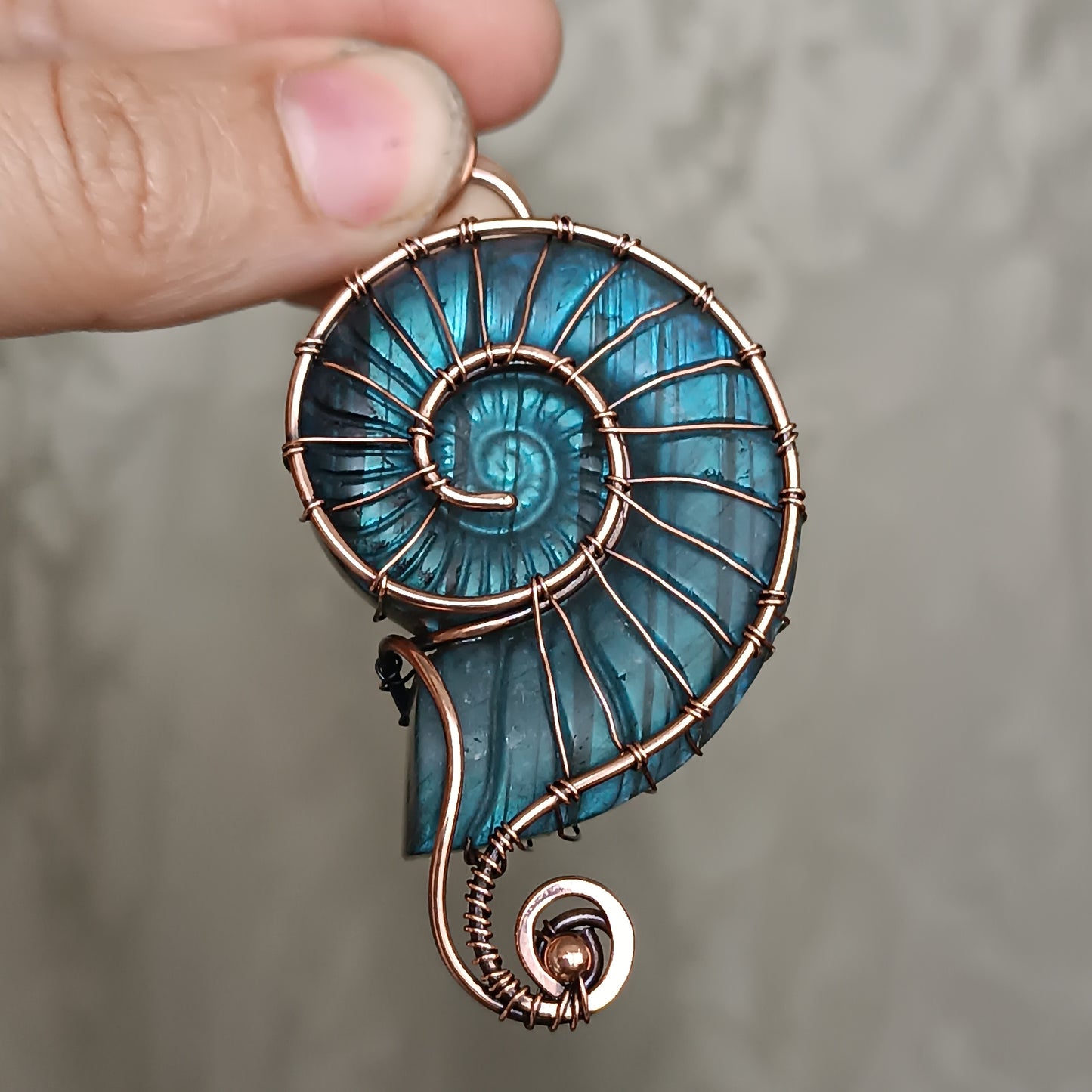 Labradorite shell necklace
