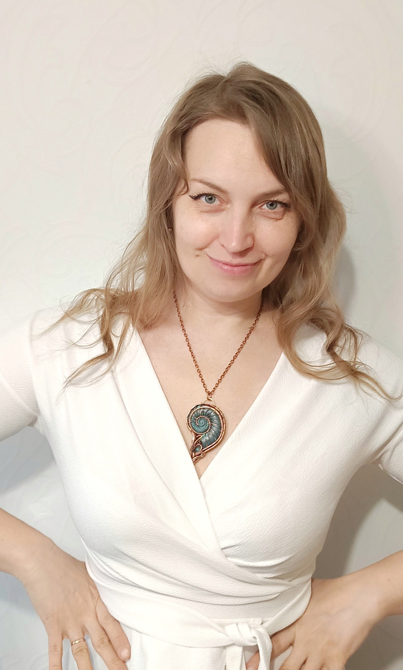 Mermaid's shell necklace