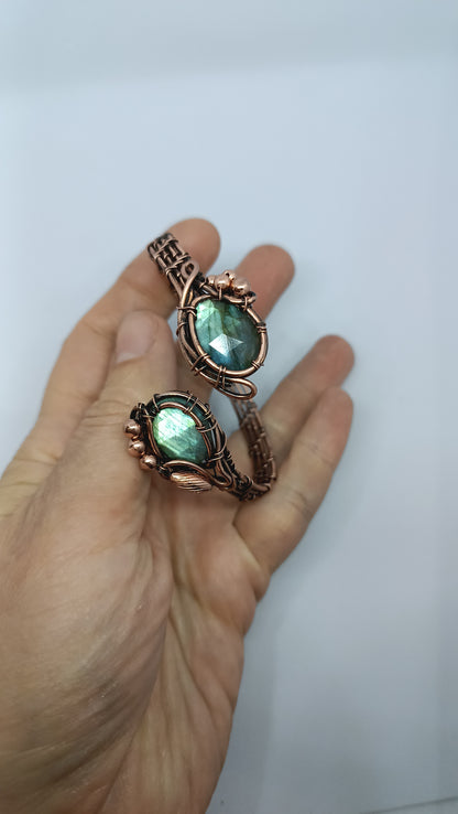 S size wrist Adjustable copper cuff bracelet with faceted labradorites