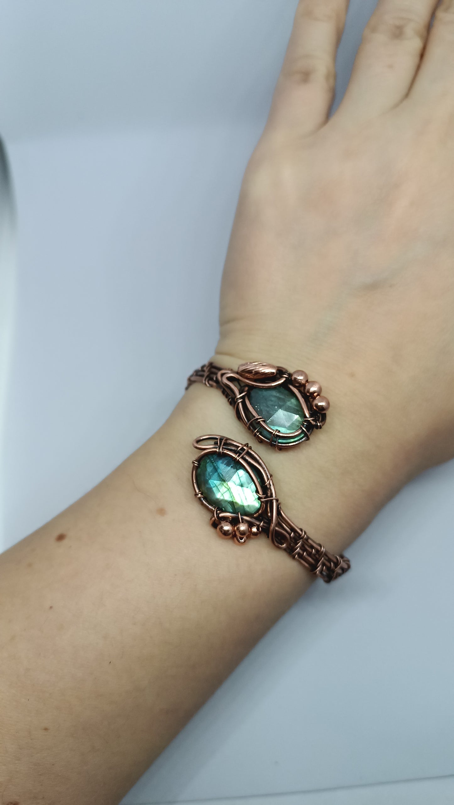 S size wrist Adjustable copper cuff bracelet with faceted labradorites