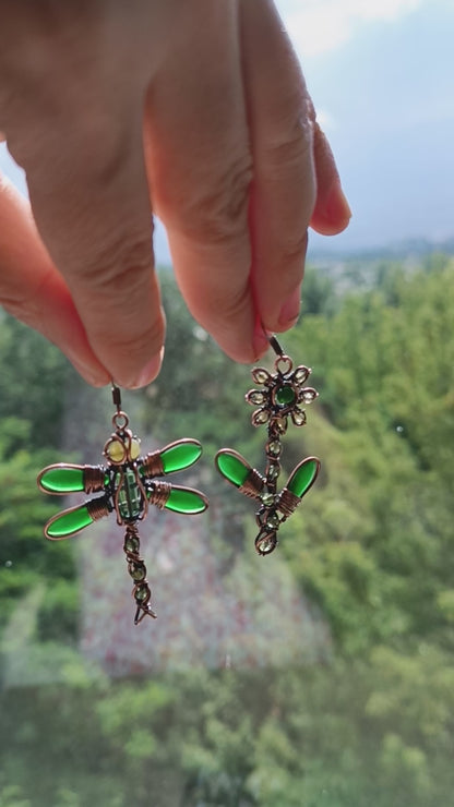 Green summer dangling earrings