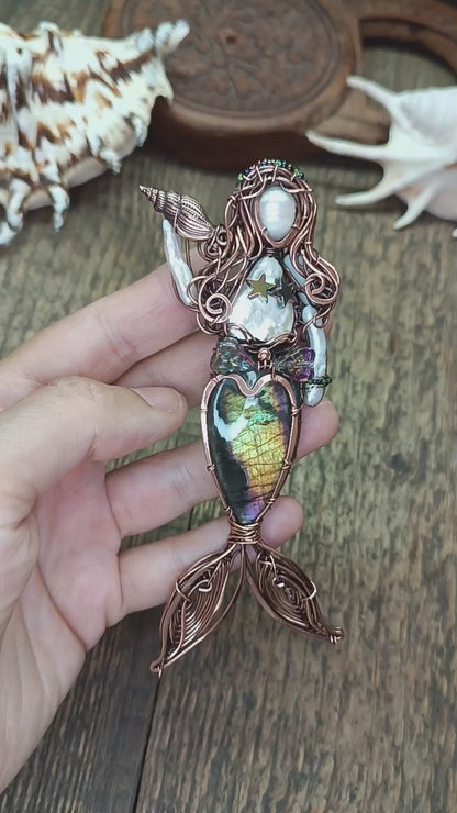 The Goddess of the sea. Mermaid necklace💚💛💜🧜