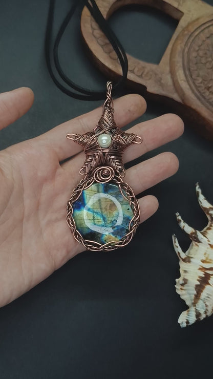 Starfish necklace.