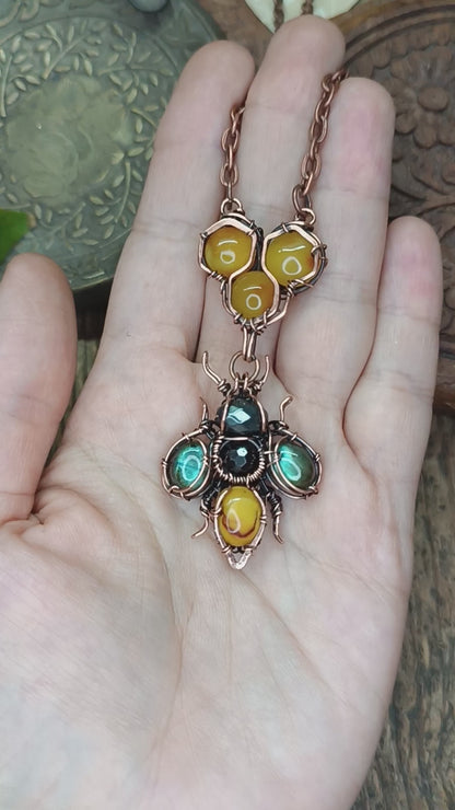 💛🐝 Linden honeycomb bee necklace.