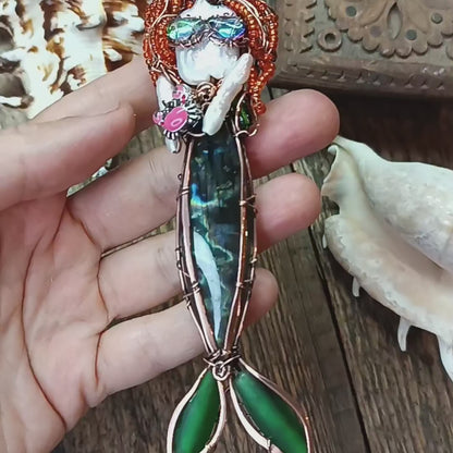 Red head mermaid necklace 🧜🦀