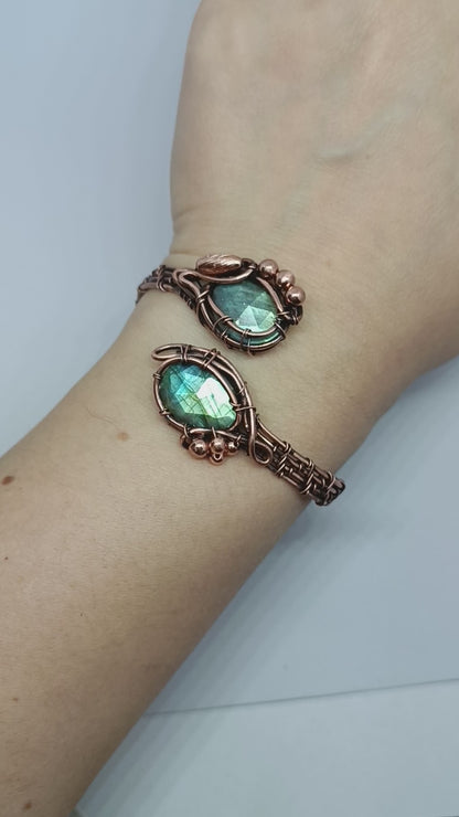 S size wrist Adjustable copper cuff bracelet with faceted labradorites