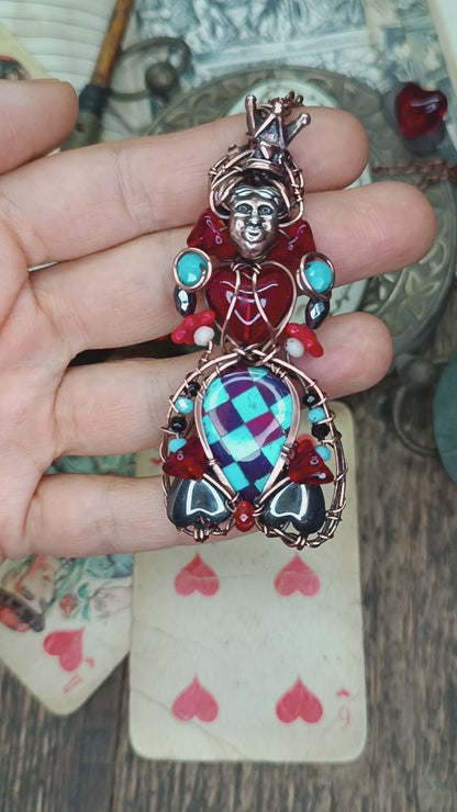 Queen of hearts necklace❤️👑