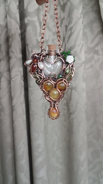 BEEnevolent Summer. Vial necklace