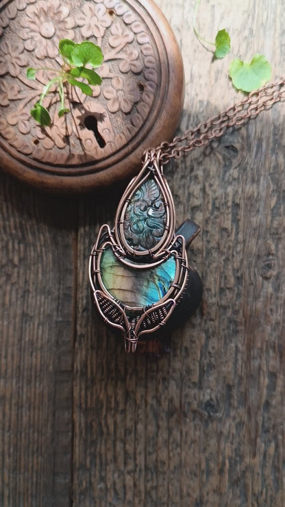 Night lotus bud necklace