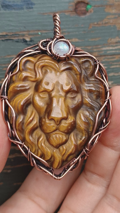 Lion head necklace