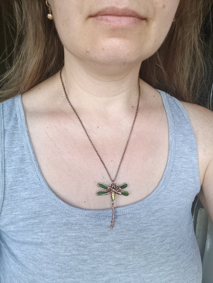 Green dragonfly charm