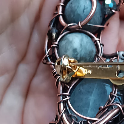 Grey kitty brooch/pendant. (2 in 1)