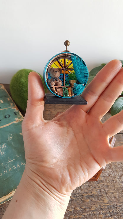 Tiny clock dream world. Roombox diorama.