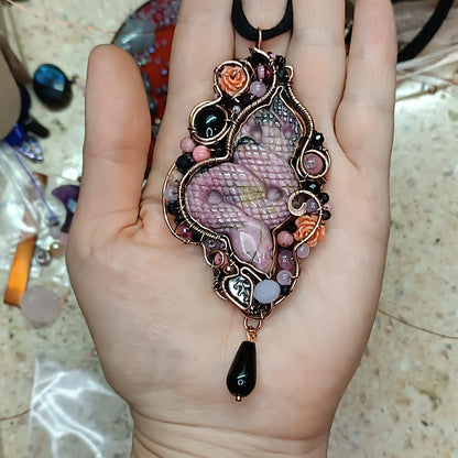 Rosy Boa necklace