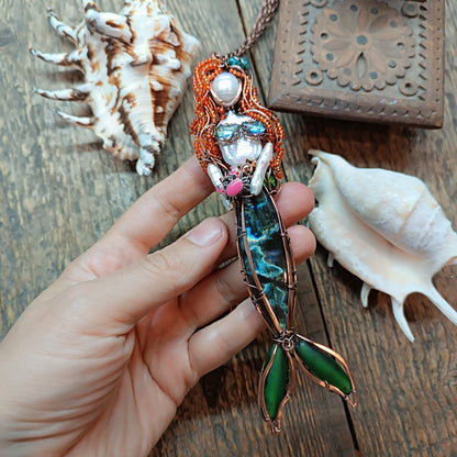Red head mermaid necklace 🧜🦀