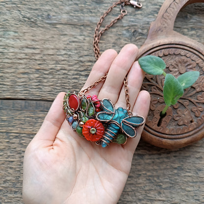 Dragonfly in the poppy meadow🏵️
