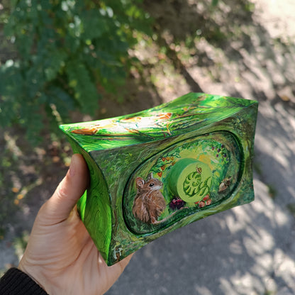 Garden mouse. Hand painted jewelry box.