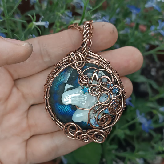 White unicorn necklace