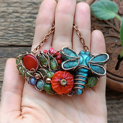 Dragonfly in the poppy meadow🏵️