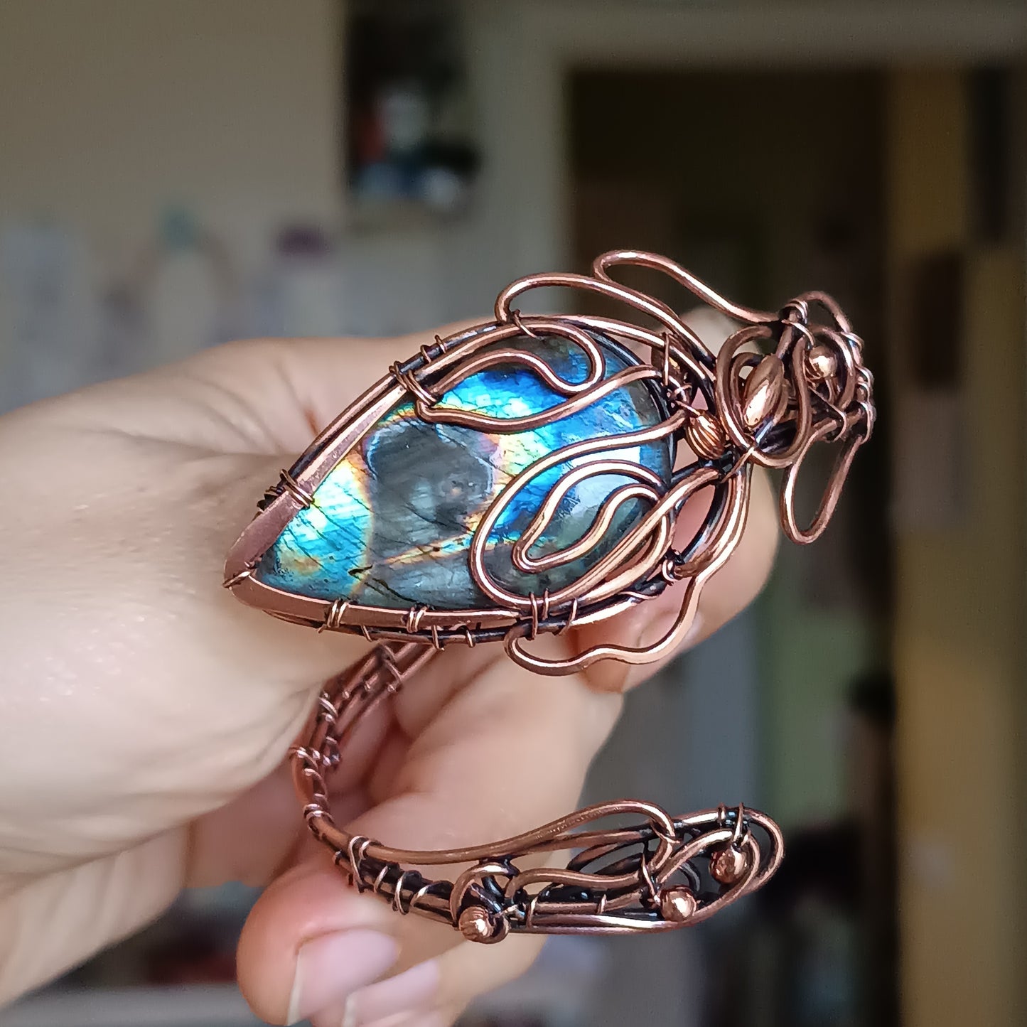 Gorgeous labradorite cuff bracelet. Adjustable. Size S-M