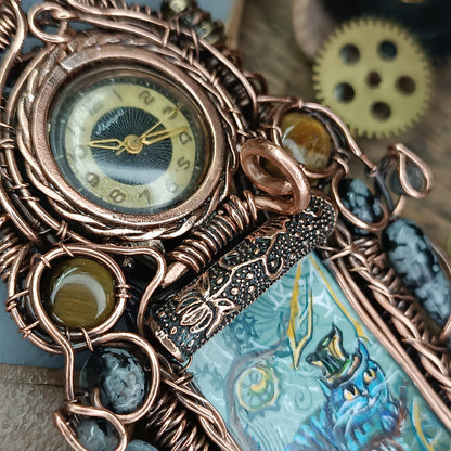 Time keeper🐱🕰️ Statement necklace with smiling cat and vintage watch.