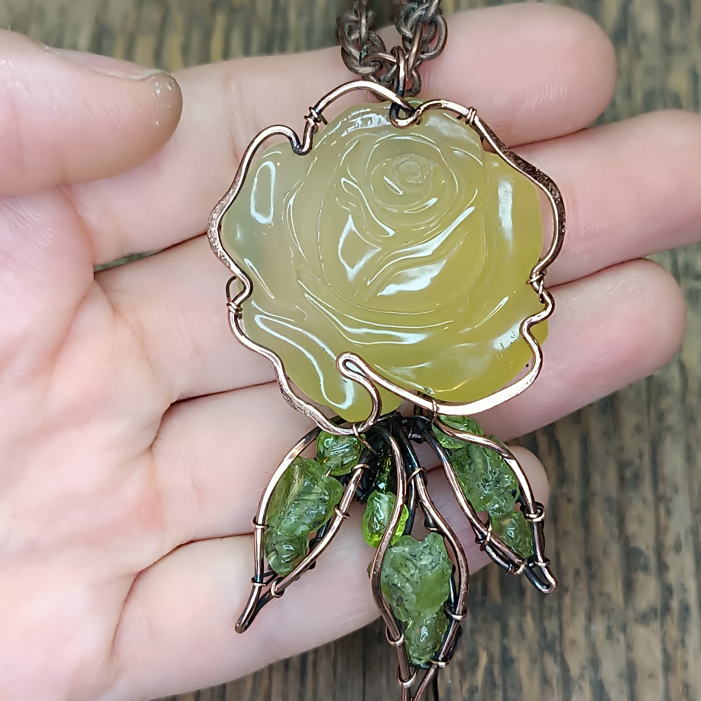 Butter yellow agate rose necklace.